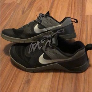 Nike Metcon 1 Training Shoes